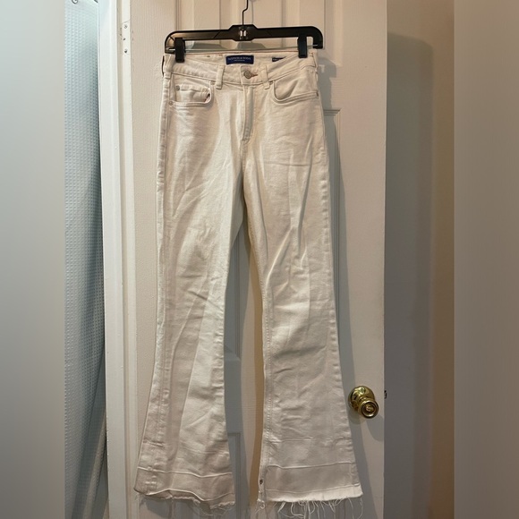 Scotch & Soda Denim - Scotch & Soda White Flare Denim The Charm